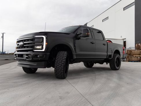 Used 2024 Ford F350 Platinum image 3