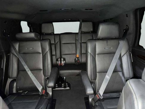 Used 2021 Cadillac Escalade Luxury RWD image 56