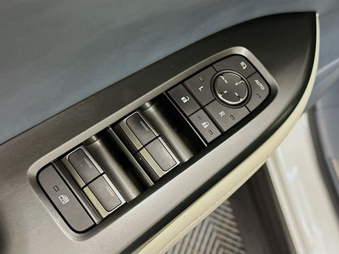 Used 2023 Lexus RZ 450e Premium w/ Technology Package AWD/4WD image 15