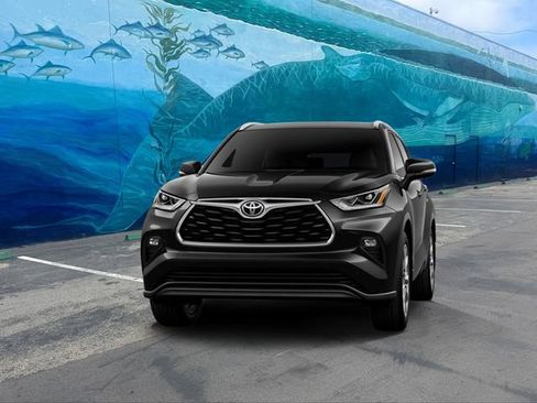 New 2026 Toyota Highlander Limited AWD/4WD image 3