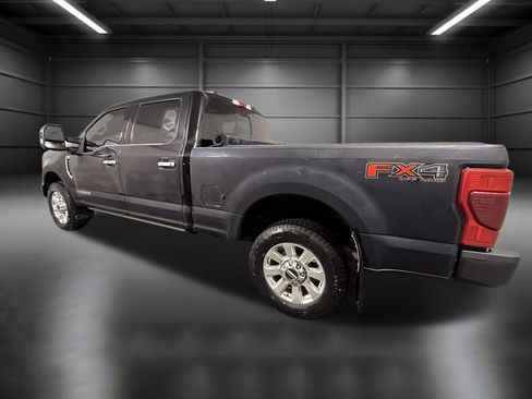 Used 2021 Ford F250 Platinum w/ FX4 Off-Road Package image 4