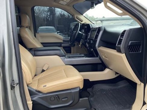 Used 2019 Ford F150 XLT w/ Equipment Group 302A Luxury image 13