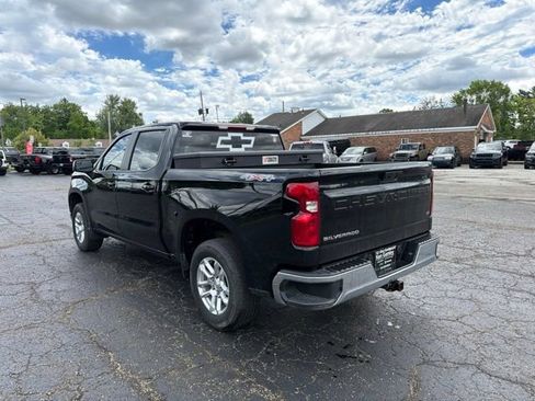 Used 2024 Chevrolet Silverado 1500 LT AWD/4WD image 5