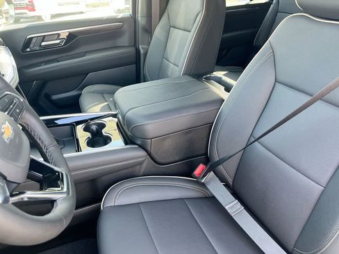 New 2026 Chevrolet Suburban Premier w/ Sun And Tow Package image 20