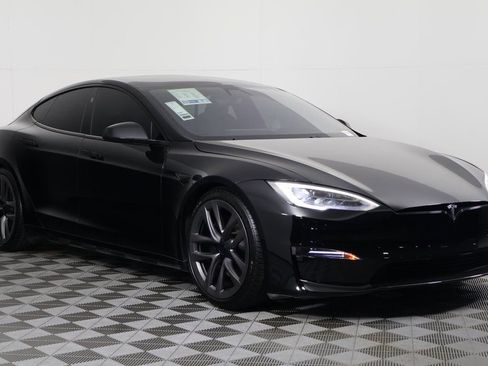 Used 2021 Tesla Model S Plaid image 3