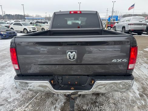 Used 2017 RAM 1500 ST w/ SXT Appearance Group image 6