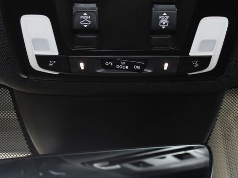 Certified 2025 Honda Pilot TrailSport image 42