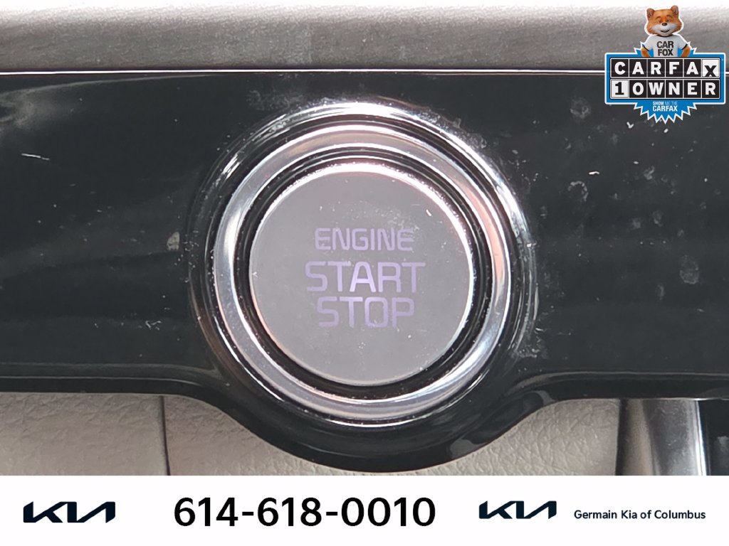 Used 2022 Kia Carnival EX FWD image 31