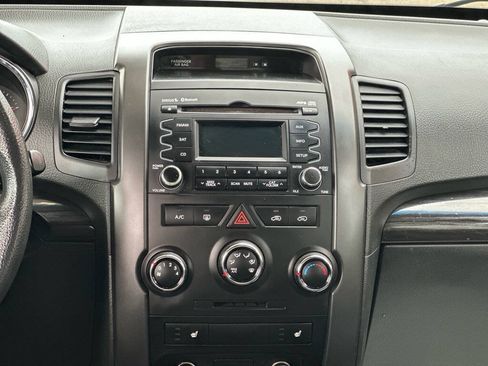 Used 2012 Kia Sorento LX w/ Convenience Pkg AWD/4WD image 13
