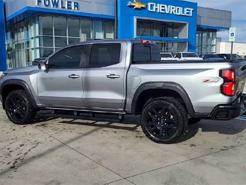 Used 2024 Chevrolet Colorado Z71 w/ Z71 Convenience Package 2 image 7