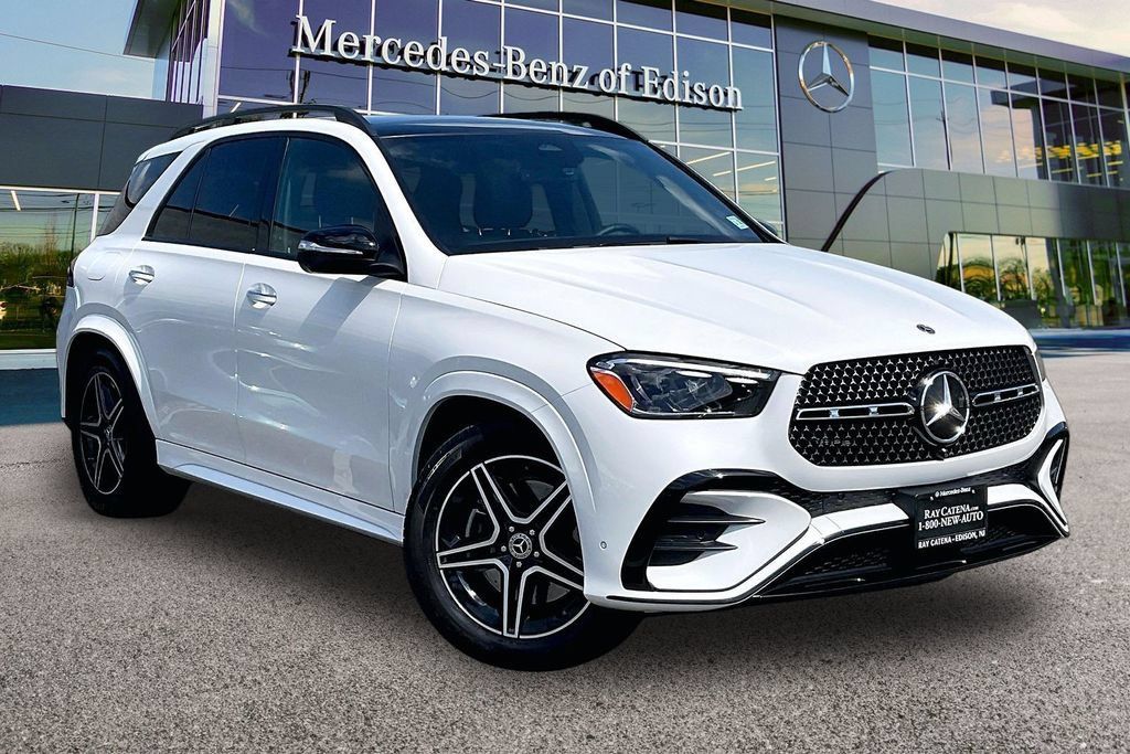 Used 2026 Mercedes-Benz GLE 450 4MATIC image 1