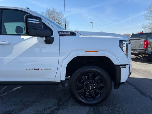 Used 2024 GMC Sierra 2500 AT4 w/ AT4 Premium Plus Package image 44