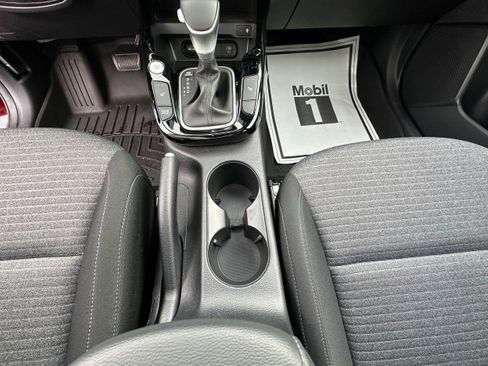 Used 2024 Kia Soul EX image 26