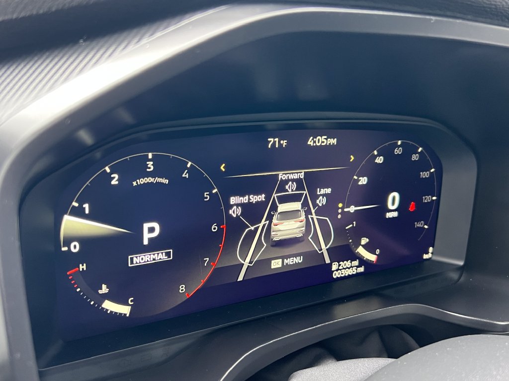 Used 2025 Mitsubishi Outlander AWD image 23