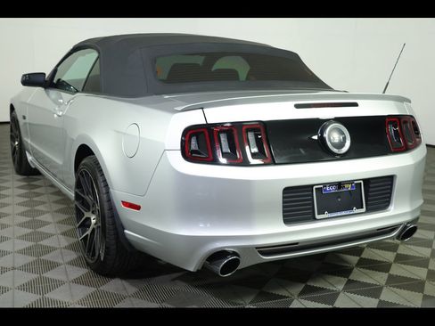 Used 2014 Ford Mustang GT w/ Equipment Group 301A image 10