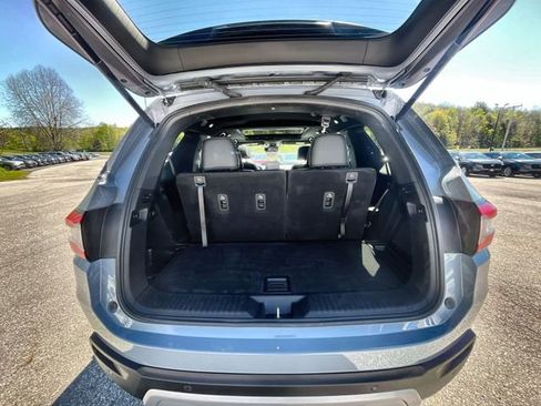 Used 2025 Honda Pilot TrailSport image 27