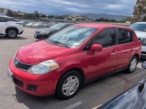 Used 2012 Nissan Versa 1.8 S w/ Plus Pkg FWD image 11