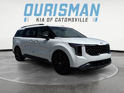 New 2026 Kia Carnival SX w/ SX Dark Edition Package