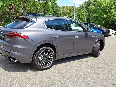 New 2025 Maserati Grecale GT image 8