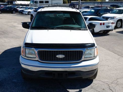 Used 2002 Ford Expedition XLT image 24