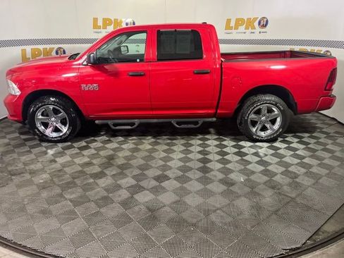 Used 2017 RAM 1500 Express AWD/4WD image 7