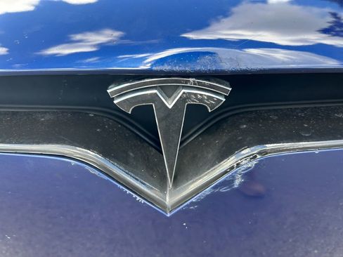 Used 2016 Tesla Model X 90D AWD/4WD image 35