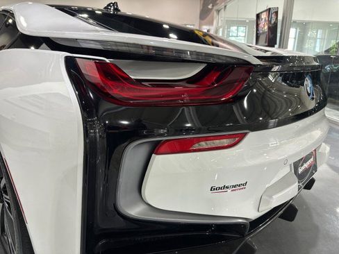 Used 2015 BMW i8 AWD/4WD image 29