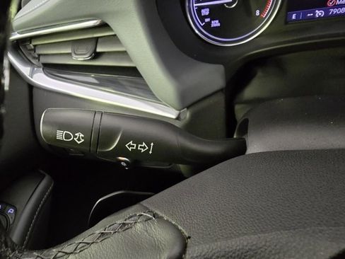 Used 2021 Buick Enclave Essence w/ Sound and Sites Package image 22