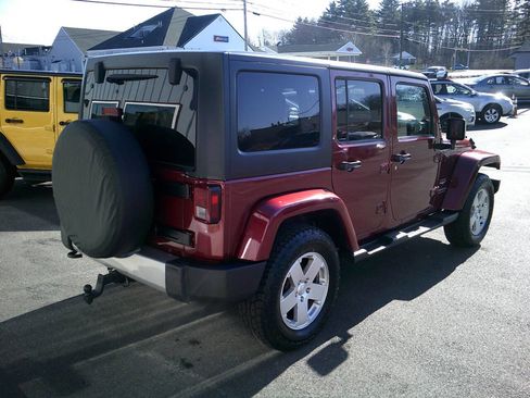 Used 2011 Jeep Wrangler Unlimited Sahara w/ Dual Top Group AWD/4WD image 7