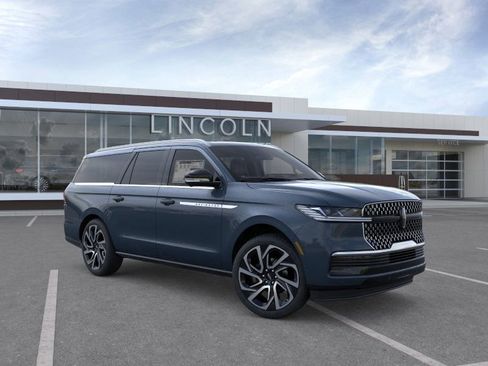 New 2026 Lincoln Navigator L Reserve image 7