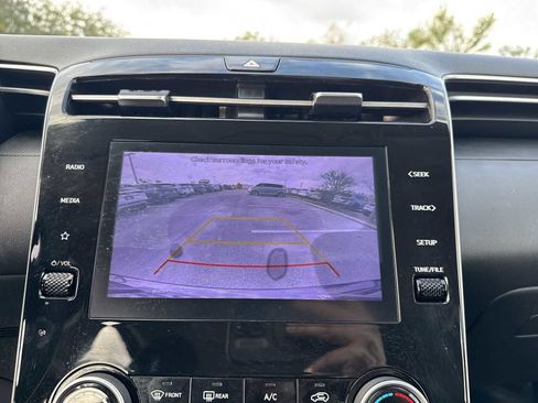 Used 2022 Hyundai Tucson SE image 26