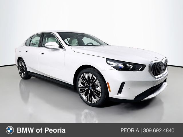 Used 2026 BMW 530i xDrive w/ Premium Package AWD/4WD image 1