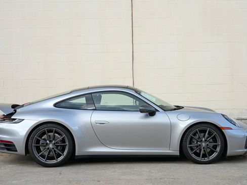 Used 2024 Porsche 911 Carrera T RWD image 53