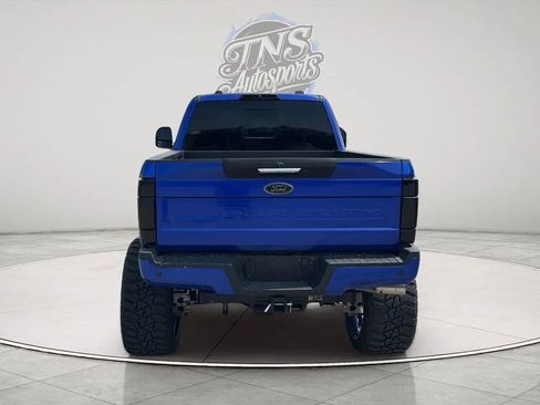 Used 2022 Ford F250 Lariat w/ Black Appearance Package AWD/4WD image 4