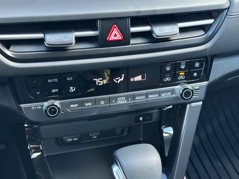 New 2026 Kia Seltos EX image 17