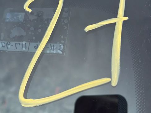 Used 2017 Audi Q3 2.0T Prestige w/ Prestige Package image 32