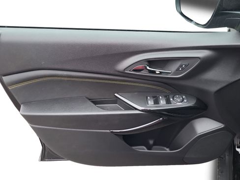 New 2026 Chevrolet Trax LT w/ Driver Confidence Package image 9