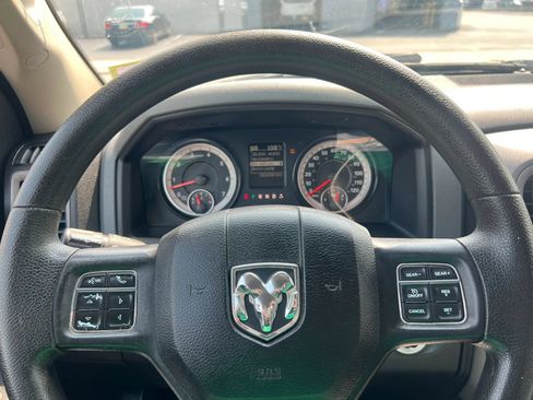Used 2017 RAM 1500 Express AWD/4WD image 17