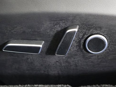 Used 2021 Tesla Model S Long Range image 36