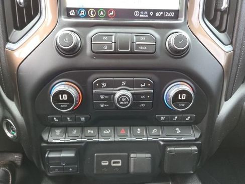 Used 2021 Chevrolet Silverado 2500 High Country w/ Z71 Off-Road Package image 20