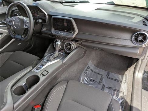 Used 2021 Chevrolet Camaro LT w/ Technology Package image 20