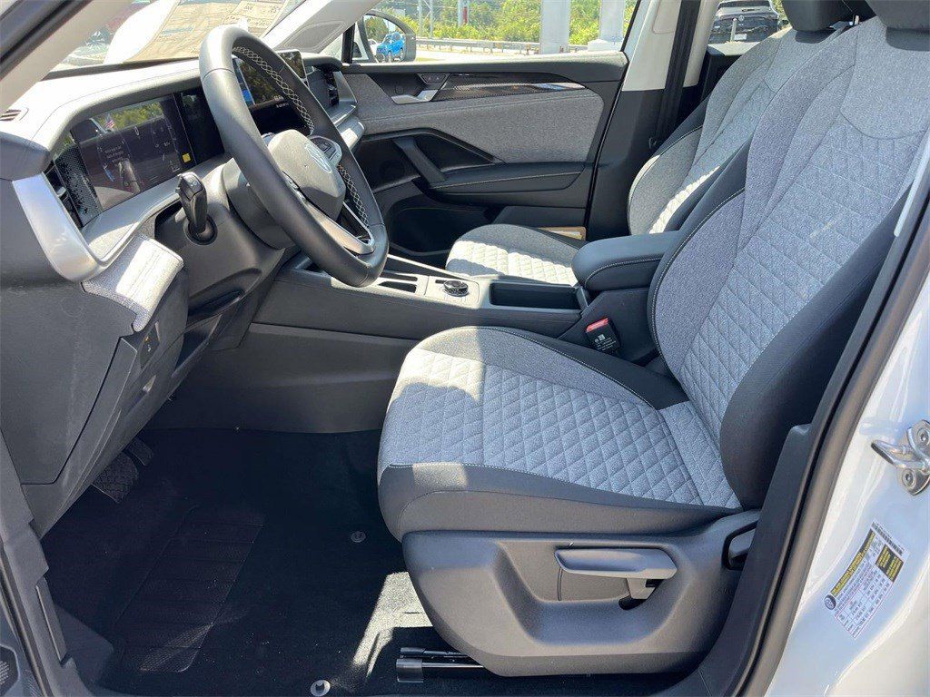 Certified 2025 Volkswagen Tiguan S FWD image 16