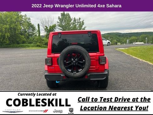 Used 2022 Jeep Wrangler Unlimited Sahara AWD/4WD image 5