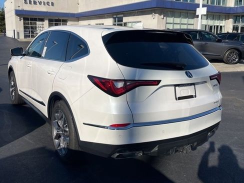Used 2024 Acura MDX SH-AWD w/ Technology Package image 3