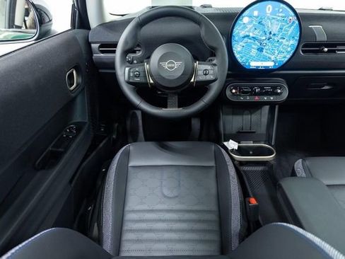 Certified 2025 MINI Cooper S image 4