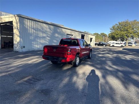 Used 2023 Nissan Frontier SV w/ Tow Package image 5
