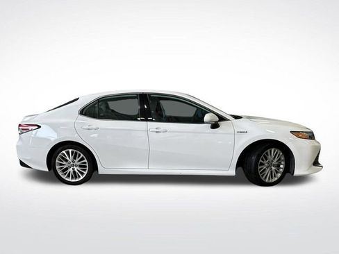 Used 2020 Toyota Camry XLE w/ Driver Assist Package image 2