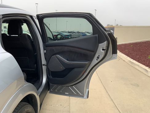 Used 2021 Ford Mustang Mach-E GT image 20