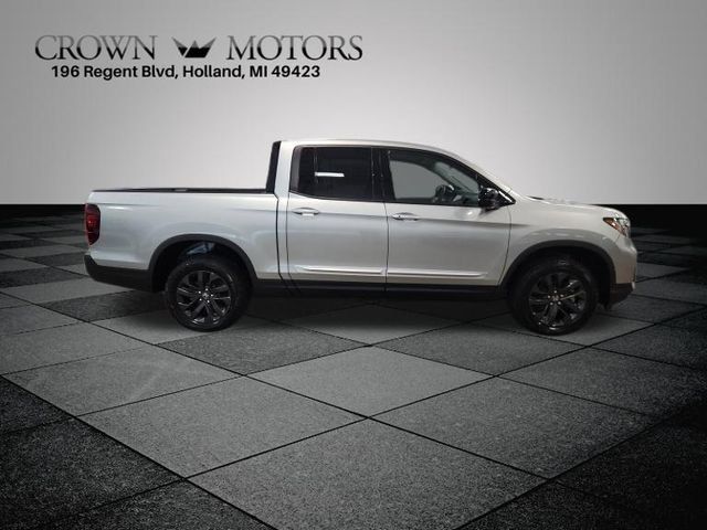 Certified 2025 Honda Ridgeline Sport image 2