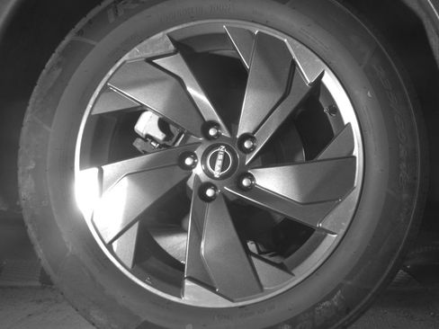 Used 2025 Nissan Rogue SV image 15